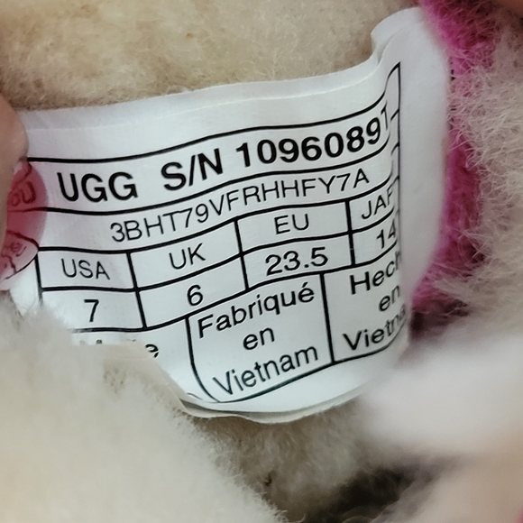 UGG Keelan Suede Boot Kids Size 7 - Picture 4 of 7